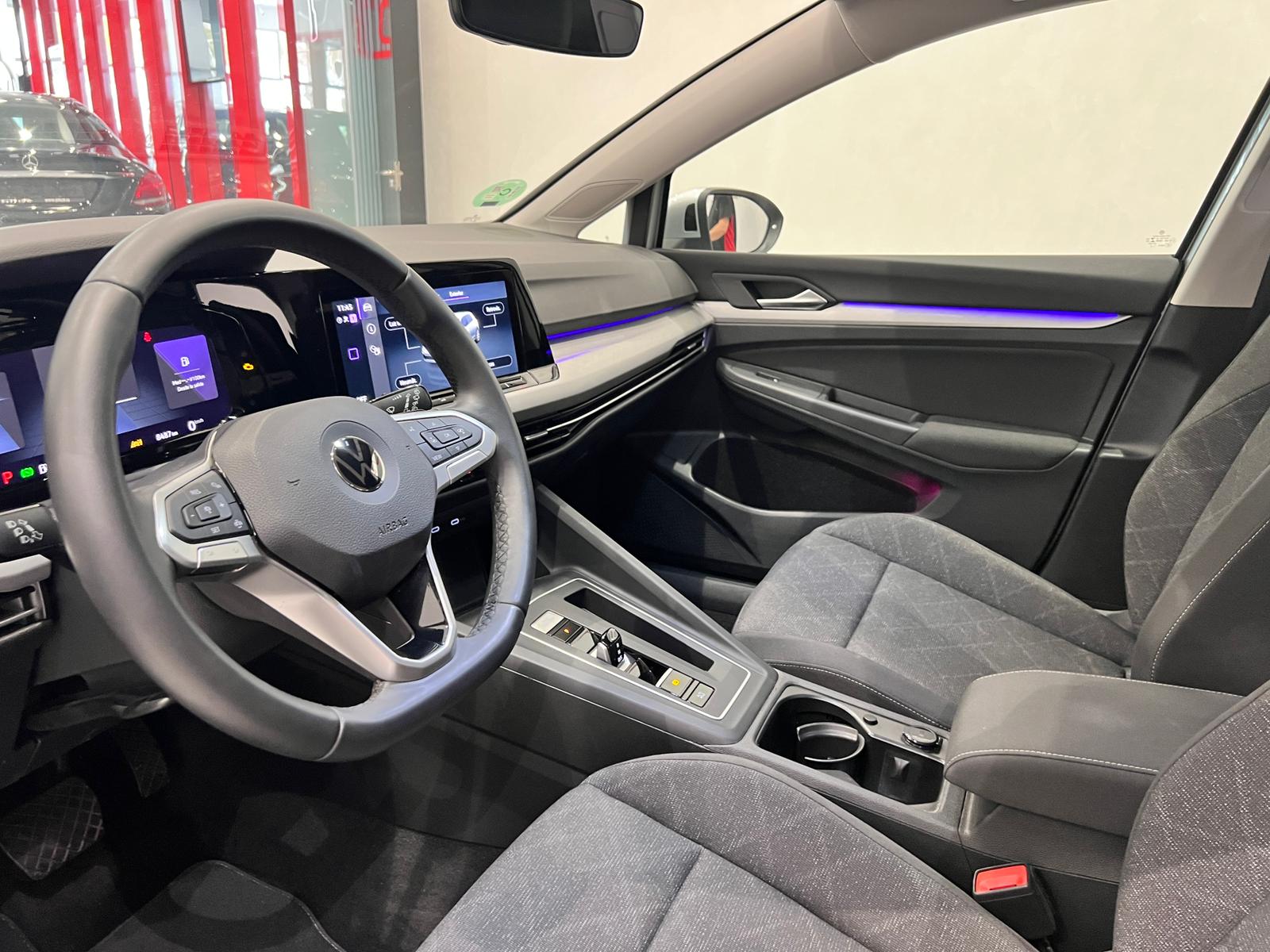 Volkswagen Golf 8 · foto 14