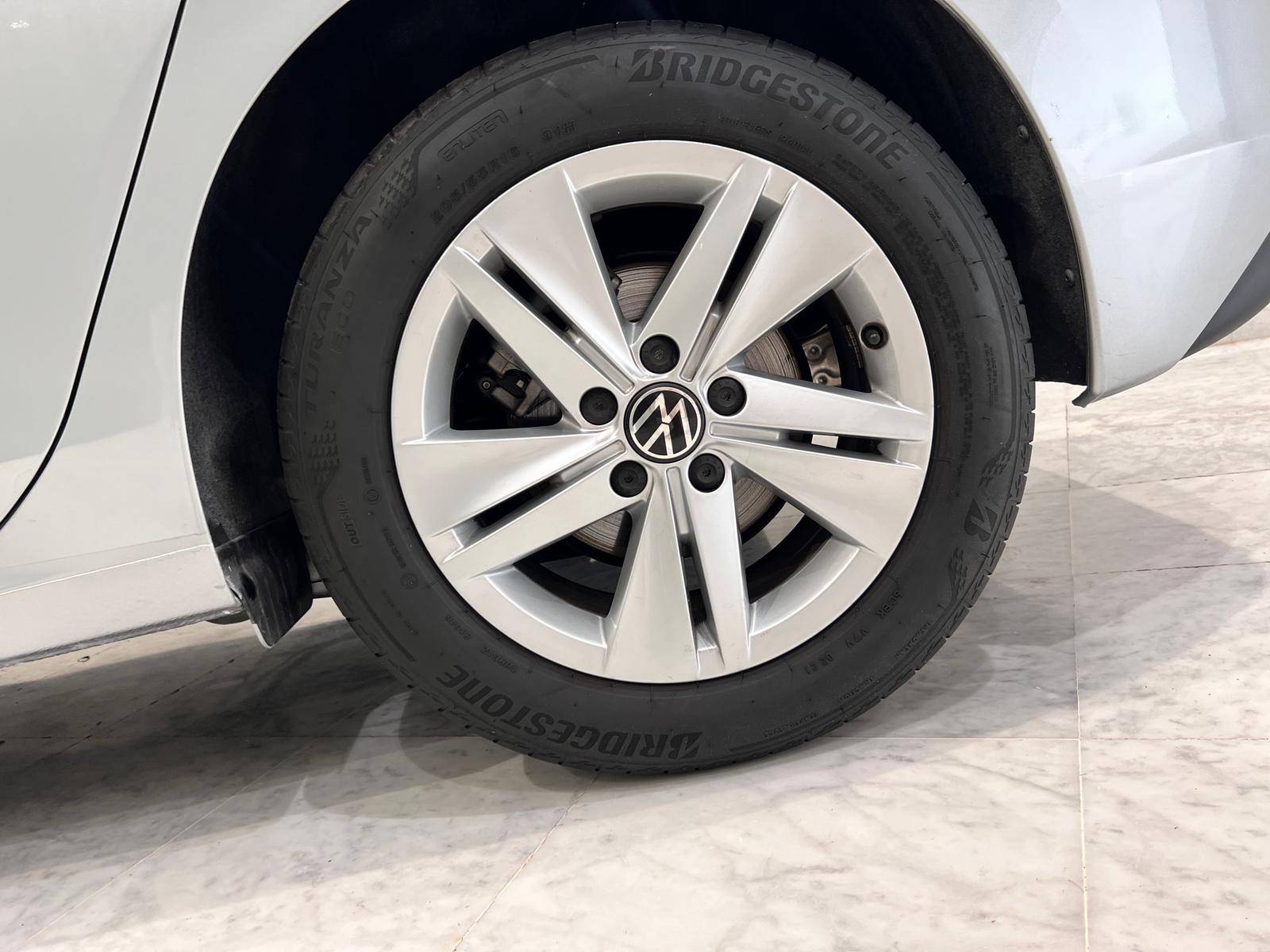 Volkswagen Golf 8 · foto 22